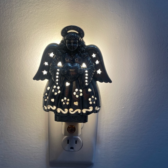 Brighton, “Home Is Where The Heart Is” Night Light Cover - Picture 2 of 3